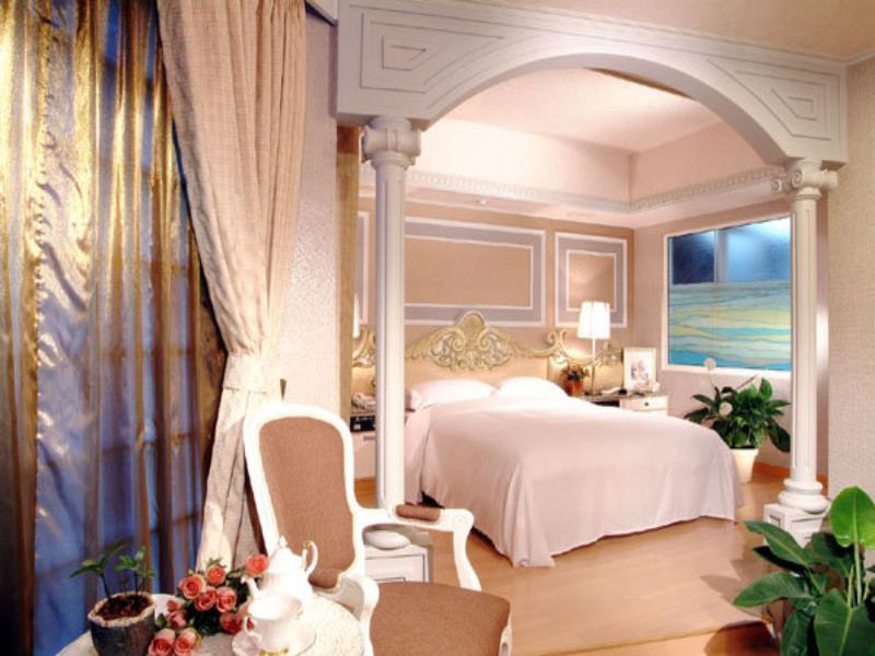 แคทเธอรีน พลาซ่า โฮเต็ล Hotel เกาสง ภายนอก รูปภาพ
